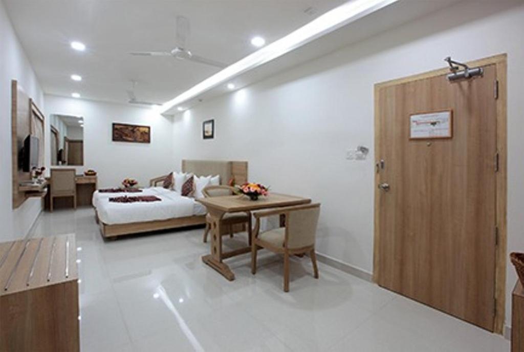 Hotel Anjali Park Kottayam Exterior foto